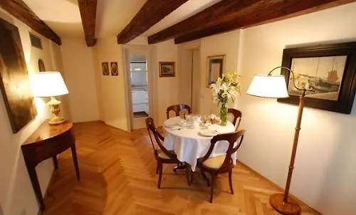 Lmv Exclusive Venice Apts Santo Stefano Ιταλία